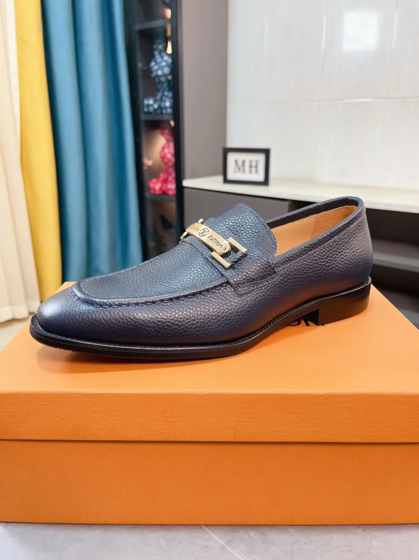 Men's men's shoes 💰500🌸🌸 [Louis Vuitton (LV)] High-end business formal leather shoes 🍀 luxurious and elegant style, both practicality and style, professional focus on details and quality, counter original 1⃣️: 1⃣️ ultra-accurate reproduction 👍🏻! Material: The upper is made of imported original calfskin➕imported Italian cowhide leather. Original anti-slip and wear-resistant outsole! Code number: 38--44 (45 customized)
